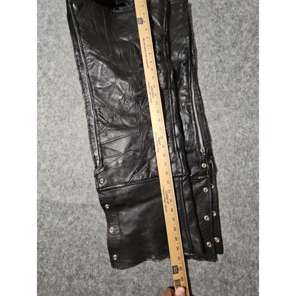 Giovanni Navarre Motorcycle Chaps Medium Black Italian Stone Design Leather - Picture 13 of 14